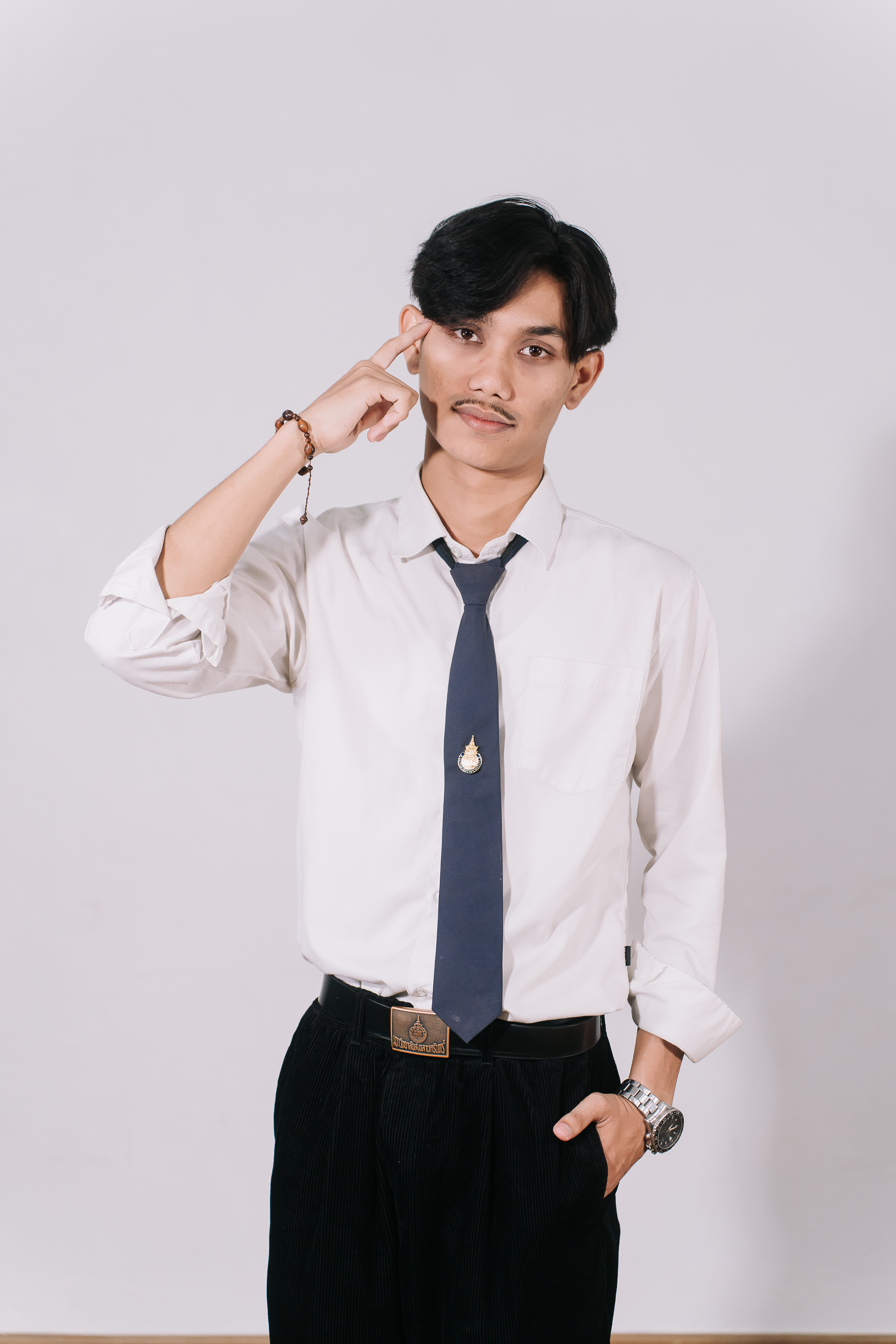 นายอัฟนันต์ บิลลาเต๊ะ